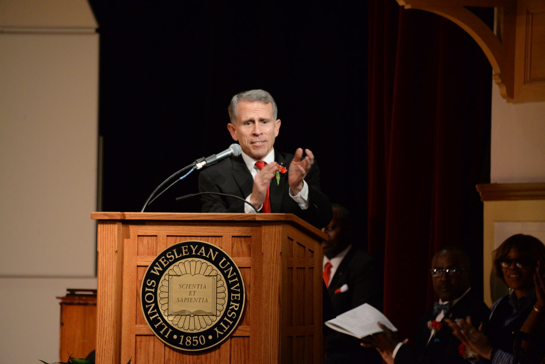 Bloomington Mayor Tari Renner